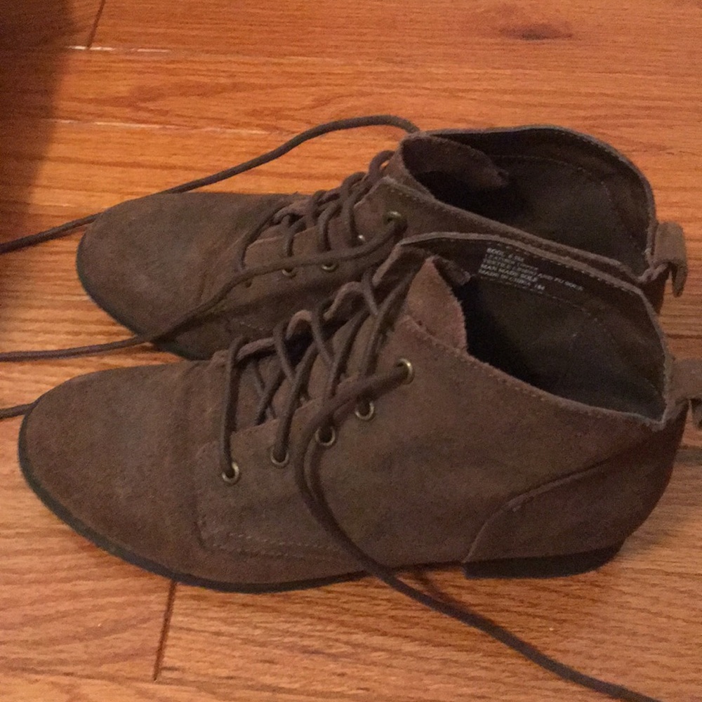 Brown Steve Madden booties